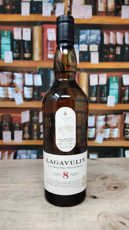 Lagavulin 8yo Islay Single Malt Whisky 48% 70cl