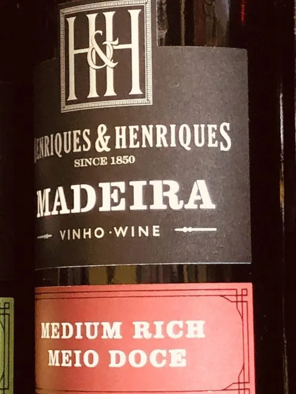 Henriques & Henriques Medium Rich Madeira